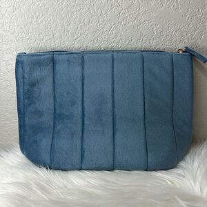 $5 🌙 Ulta‎ Beauty Blue Velvet Plush Pillow Bag NEW